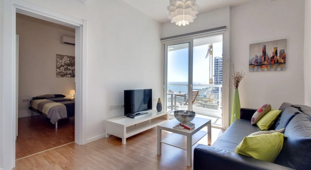 Modern Seaview Apartment With Amazing Ocean Views