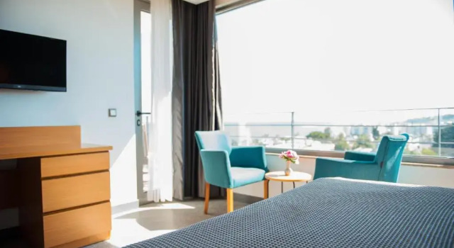 Двухместный номер Standard с балконом и с видом на море Port Marina Hotel