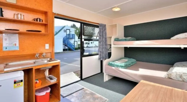 Cabin Standard Auckland Northshore Motels & Holiday Park