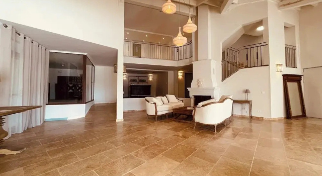 La Réserve Provence, Rezervovat Apartmánový hotel Hotely v Vaugines s parkováním, Parkování