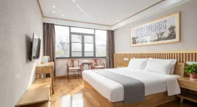 Семейный люкс Deluxe с красивым видом из окна Wangxia Homestay (Jiuhuashan Transfer Center)
