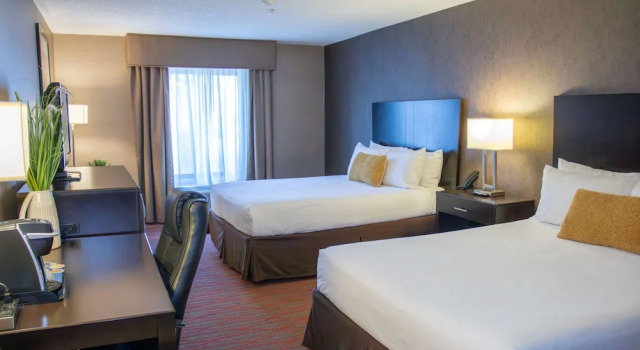 Четырёхместный номер Standard Country Inn & Suites by Radisson, Garden City, KS
