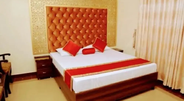 Royal Galaxy Guest House