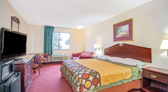 Super 8 by Wyndham Clinton, Boek Hotel Clinton Mississippi