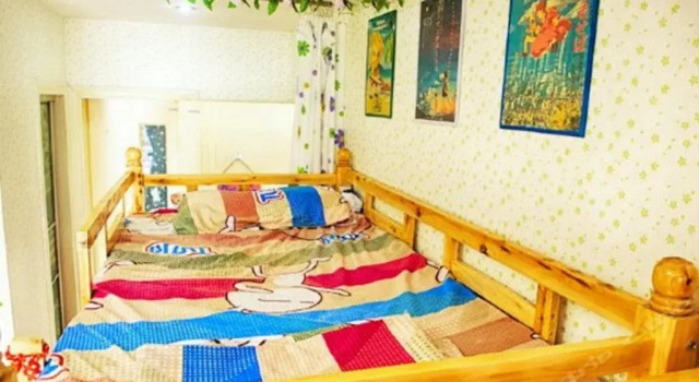 Long Men Zhen Youth Hostel