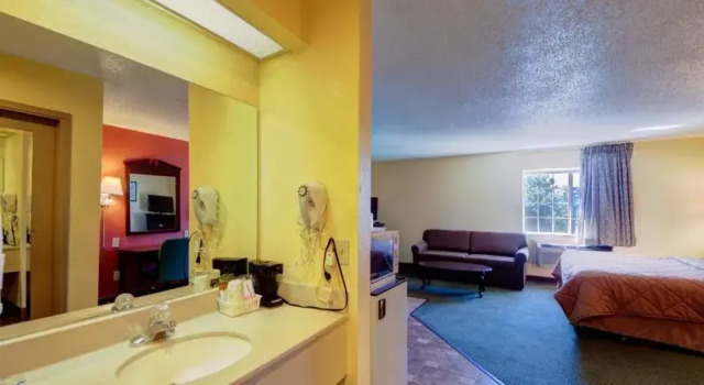 Motel 6 Tulsa, OK - Airport, Varaa Mini-hotelli Tulsa Oklahoma, lähellä Benton Park
