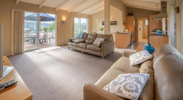 Scenic on Selwyn - Akaroa Holiday Home
