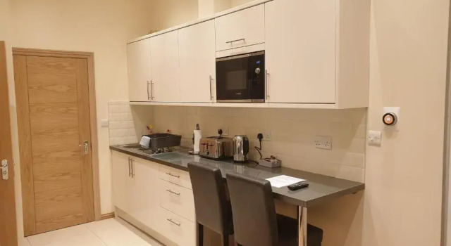 Апартаменты c 1 комнатой London Luxury Apartments 4 min walk from Ilford Station, with FREE PARKING FREE WIFI