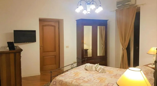 B&B Maria Piddu, Забронировать Отель «постель и завтрак» Отели Палермо с парковкой, рядом с San Francesco D'Assisi Basilica - Palermo, Парковка