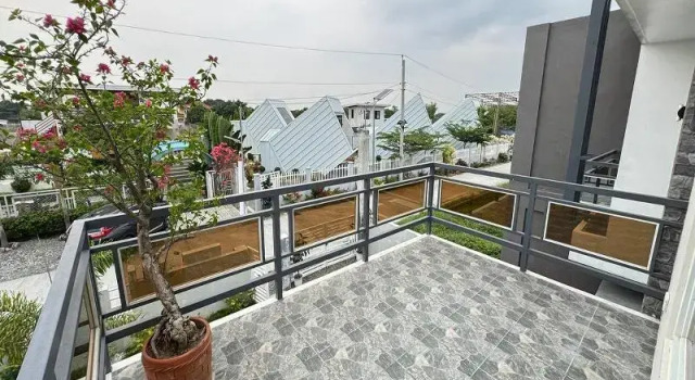 Вилла с 3 комнатами с балконом Suncoast Villas