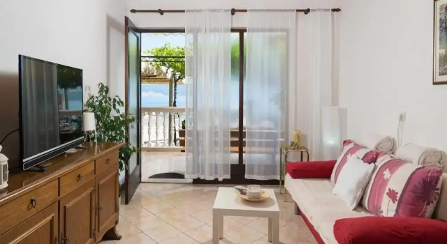 Apartments Divna Tomas, Rezerwuj Apartament Hotele w Split-Dalmatia County z parkingiem, Parking