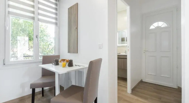 Апартаменты Sleep in Antibes City Port