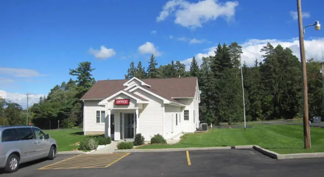 The Springwater Inn, Buchen Sie Gasthaus Ithaka Cayuga Lake Wine Trail