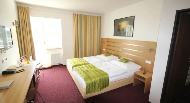 Hotel Port Doksy, Reservar Hotel Doksy Macha Lake