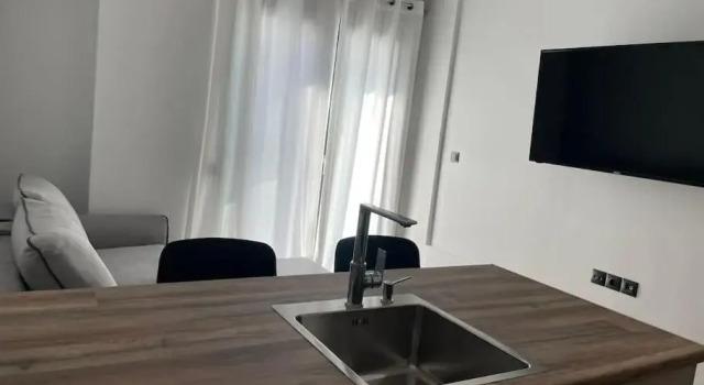 Студия October Luxury Apartments Studio