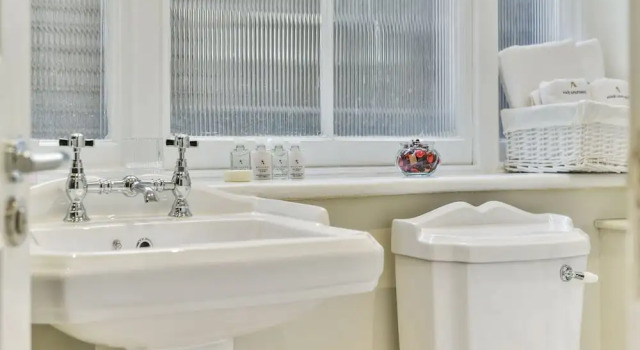 Апартаменты Premier Avari Apartments - Hatton Collection