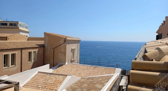 Lanterne Magiche Ortigia Suites, Забронировать Отель Отели Сиракузы с завтраком, рядом с Региональный музей средневекового и современного искусства, Завтраки