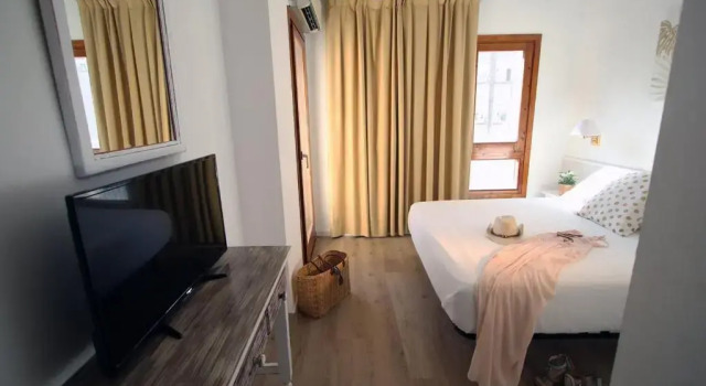 Двухместный номер Standard Hotel Mireia