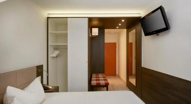 Одноместный номер Comfort H+ Hotel Nürnberg