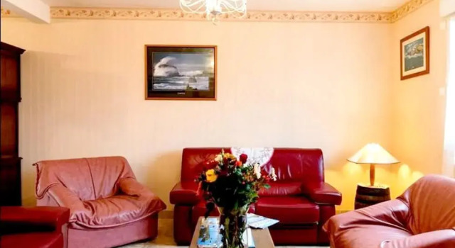 House With 3 Bedrooms in Brélès, With Wonderful Lake View, Furnished G