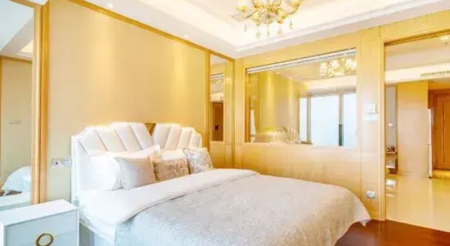 Двухместный люкс с красивым видом из окна Yuehe Seaview Art Hotel (Dalian Donggang Venice Water City)