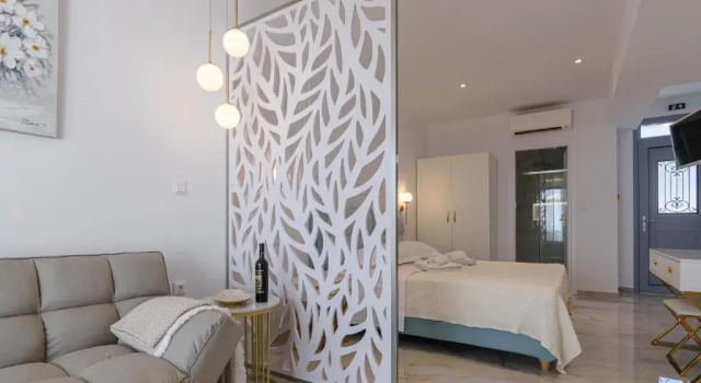 Студия Dionisos Suites