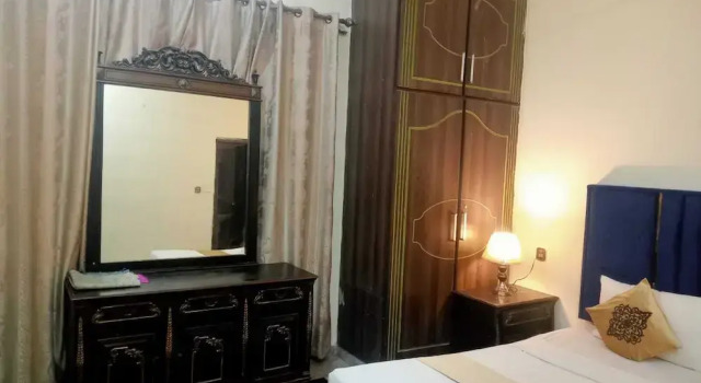 Infinity Hotel, Prenota Hotel Hotel economici a Gulberg