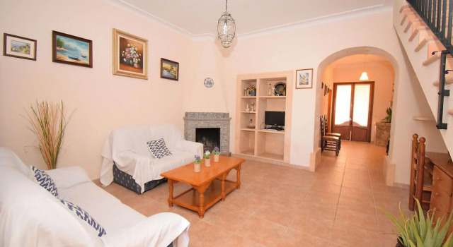 Sa Raval, Prenota Hotel Maria de la Salut Maiorca