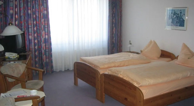 Neustädter Hof Hotel Garni, Réserver Hôtel Neustadt am Rübenberge Lac Steinhude