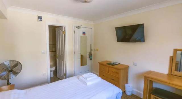 Одноместный номер Standard The Grove Hotel