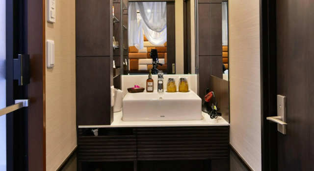 Hotel Petit Bali Garden Shin Okubo, Забронировать Отель Бизнес-отели Токио, рядом с Конференц-центр Belle Salle Shinjuku Grand Hall, 4* 5*