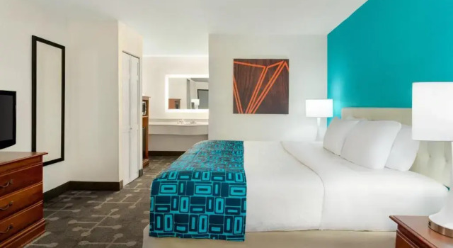 Номер Standard Howard Johnson by Wyndham Chattanooga Lookout Mountain I-24