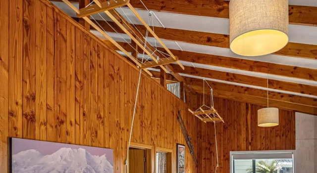 Cloud 9 - Ohakune Holiday Home, Rezerwuj Hotel Hotele w Auckland Region z parkingiem, Parking