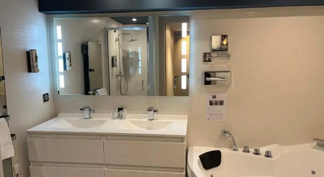 Двухместный номер Standard Les Suites du Lac