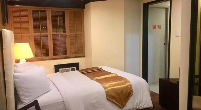 Двухместный номер Standard Lourdes Family Suites Makati powered by Cocotel