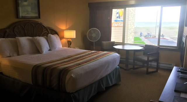 Ebb Tide Oceanfront Inn