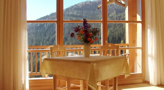 Апартаменты с 2 комнатами Apartments Serghela