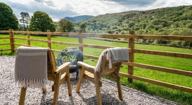 Elephant View Shepherds Hut, Забронировать Отель Отели Сноудония с парковкой, Парковка