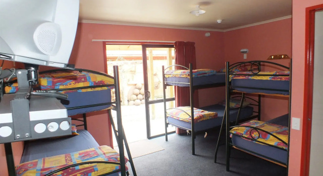 Chateau Backpackers & Motels, Забронировать Мотель Недорогие отели региона Уэст-Кост, недорого