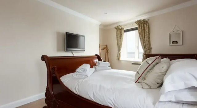Blue Voyager PSJ, Забронировать Отель Отели Пула с парковкой, рядом с Poole Yacht Club, Парковка