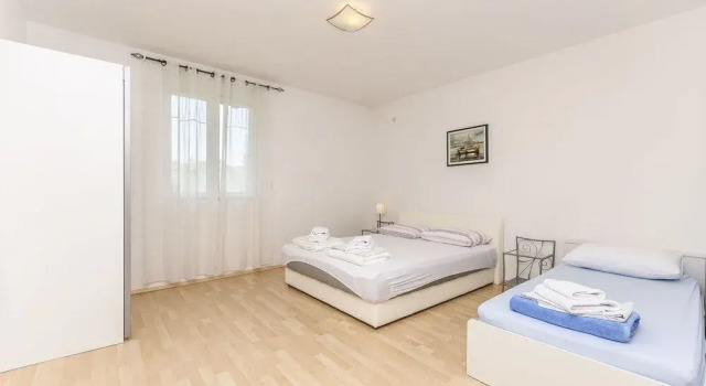 Apartment Tomislav