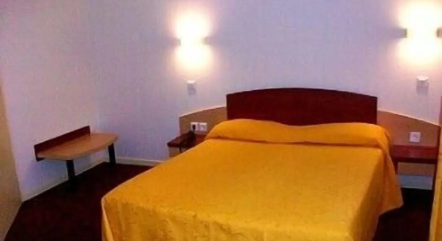 Remotel, Book Motel Knutange Moselle