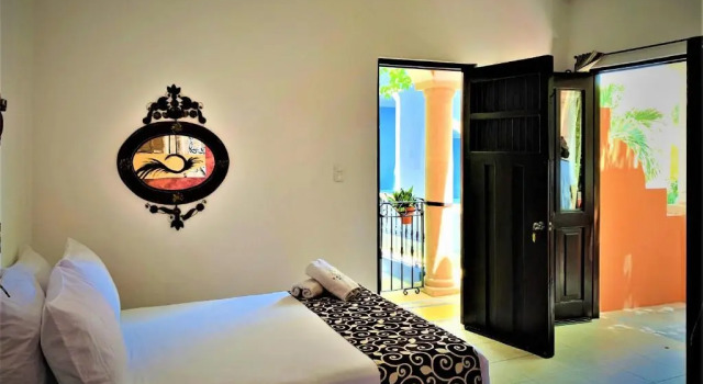 Двухместный номер Standard с балконом Hotel Casa de las Flores