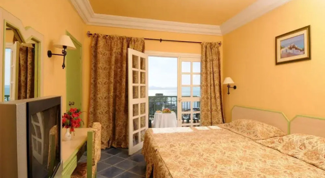 Четырёхместный номер Standard с видом на сад Hotel Dar Ismail Tabarka