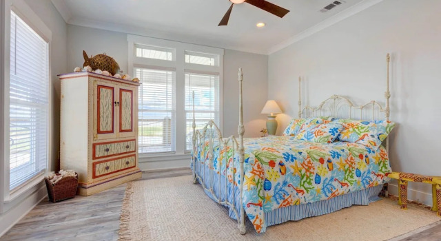 Bayfront Dauphin Island Home w/ Beach Access!