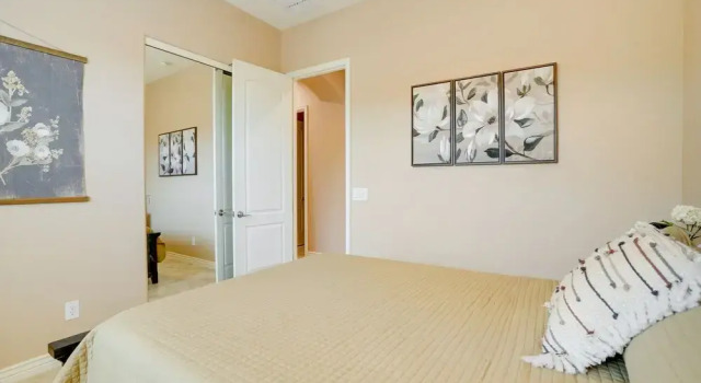 Goodyear Oasis w/ Private Pool & Hot Tub!, Забронировать Отель Гудиер 