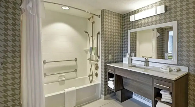 Двухместный люкс Standard Home2 Suites By Hilton Portland Airport