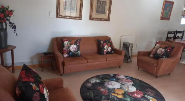 Шале с 2 комнатами с красивым видом из окна Lalani B&B/Self catering Cottages