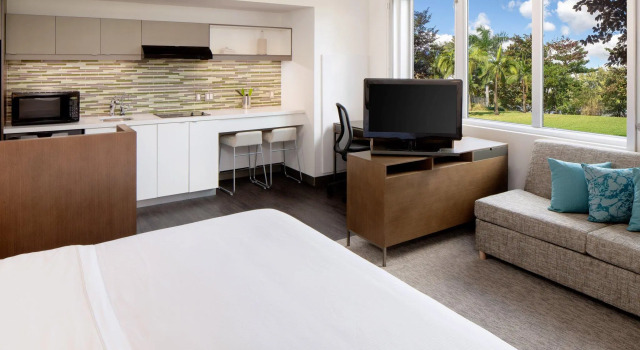 Двухместная студия Element by Marriott Miami International Airport