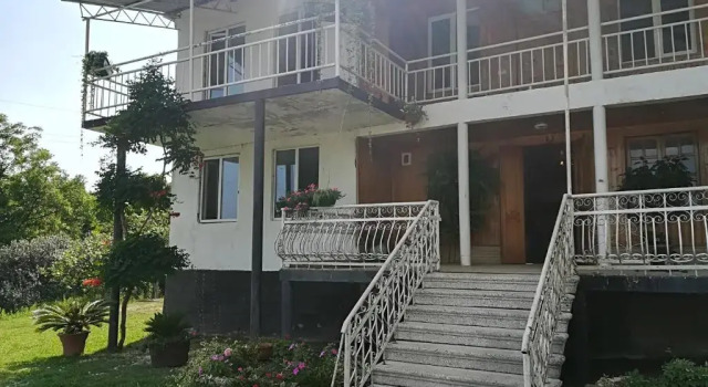 КЕМПИНГ и гостевой дом ИРЭН, Varaa Leirintäalue Primorskoe Gudauta district
